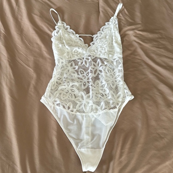 Abercrombie & Fitch bodysuit - Picture 2 of 5